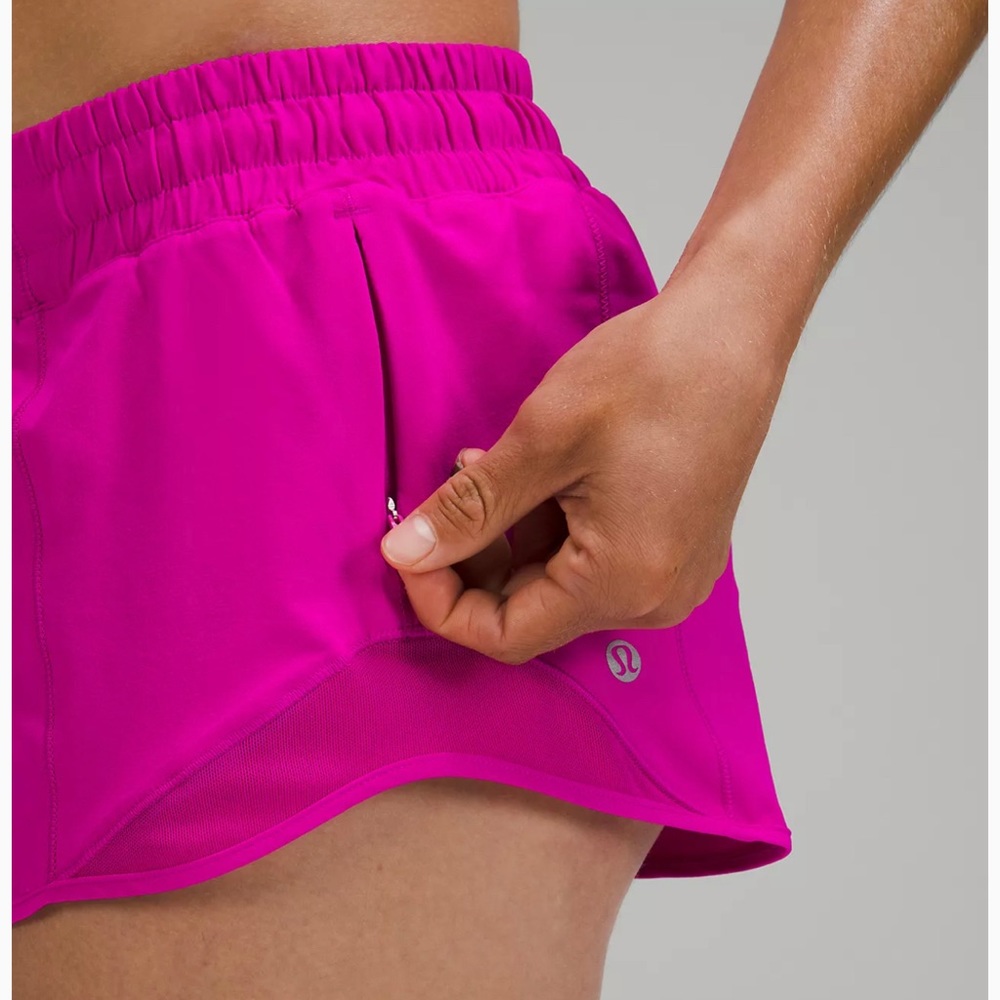 Lululemon Hotty Hot short 2.5in low rise